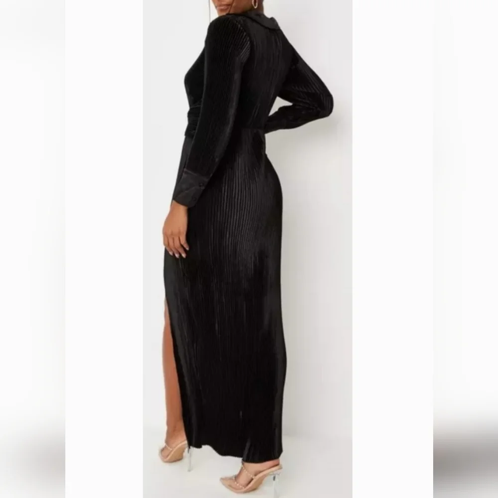 Satin Plisse Plunging Split Maxi Dress Missguided x Carli Bybel - Picture 3 of 12
